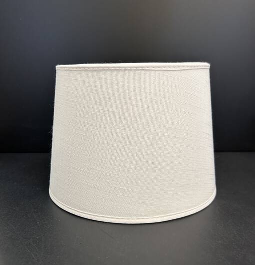 Varjostin 16/20 kiinteällä pitimellä, valkoinen pellava, Ateljee Sinun Varjosi - Kankaiset varjostimet ja muut kuin lasi - 002590 - 1