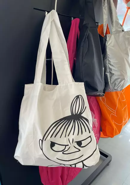 M76605 Muumi eko - kassi Small, valkoinen, Pikku Myy, Moomin eco carrybag white Small, Showroom Finland - Tekstiilit ja asusteet - 009834 - 2