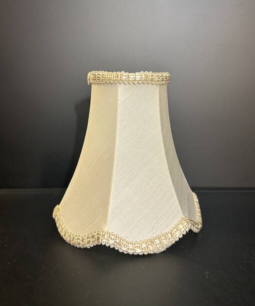 Kruunuvarjostin Elisa 12 luonnonvalkoinen shantung, VarjoMarja - Kankaiset varjostimet ja muut kuin lasi - 006246 - 1