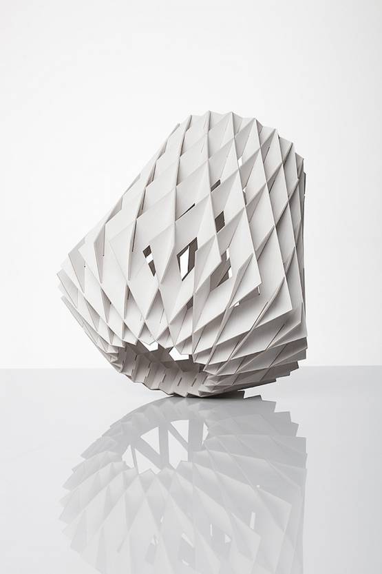 PT2805 Pilke 28 - pöytävalaisin, valkoinen, E27, Suunnittelija Tuukka Halonen, kotimainen, Showroom Finland - Pöytävalaisimet - 008636 - 1