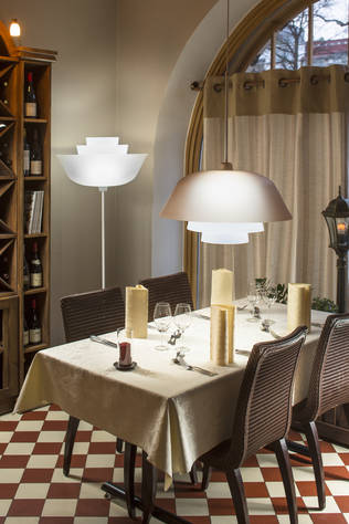 Lootus -lattiavalaisin 62cm valkoinen, design Jukka Korpihete, Fosto Oy - Lattiavalaisimet - 006777 - 4