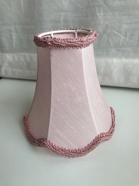 Kruunuvarjostin, roosa, Kehikkotuote - Kankaiset varjostimet ja muut kuin lasi - 183437 - 1